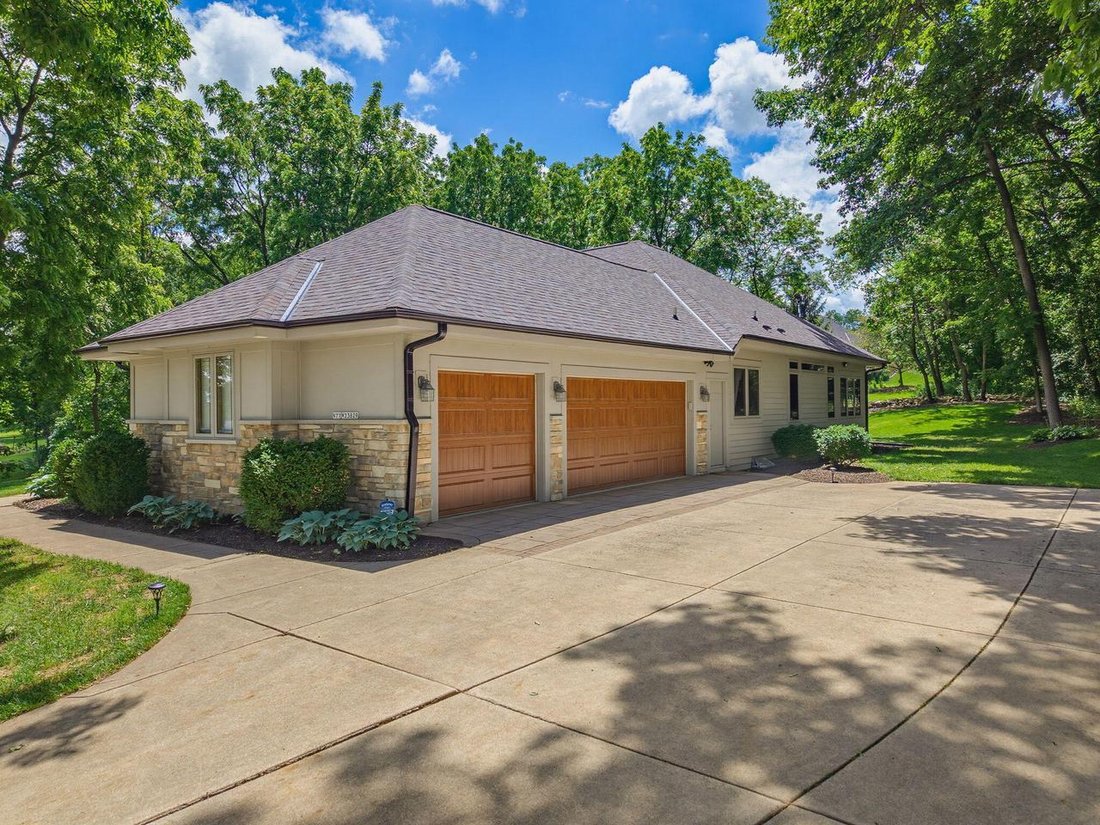 House in Sussex, Wisconsin, United States 3 - 18250098