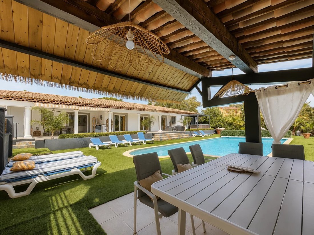 Villa in La Motte, Provence-Alpes-Côte d'Azur, France 2 - 18252138
