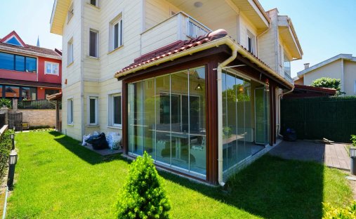 House in İstanbul, İstanbul, Turkey 1