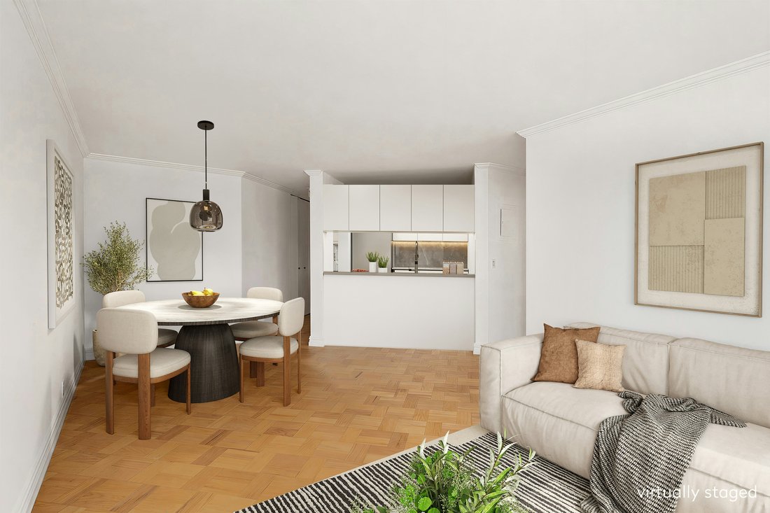 Condo in New York, New York, United States 4 - 18245196