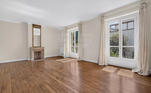 Apartment in Triangle d'Or, Paris 8e Arrondissement, Paris 1