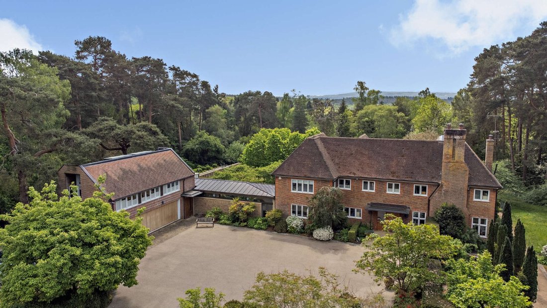 Maison en Lower Bourne, Angleterre 1 - 18250816