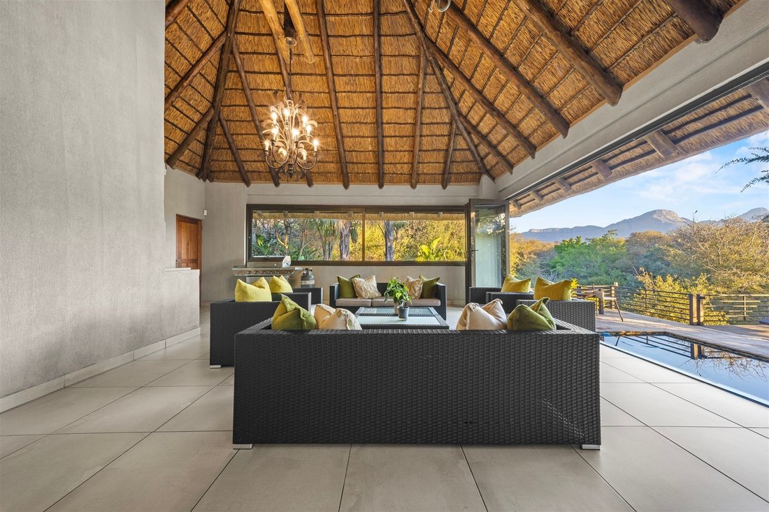 House in Hoedspruit, Limpopo, South Africa 5 - 18252470