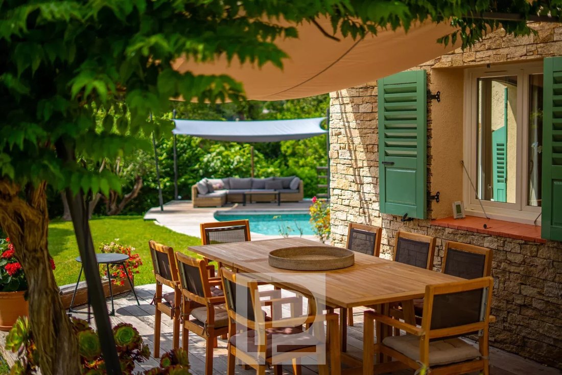 Villa in Mougins, Provence-Alpes-Côte d'Azur, France 1 - 18251772