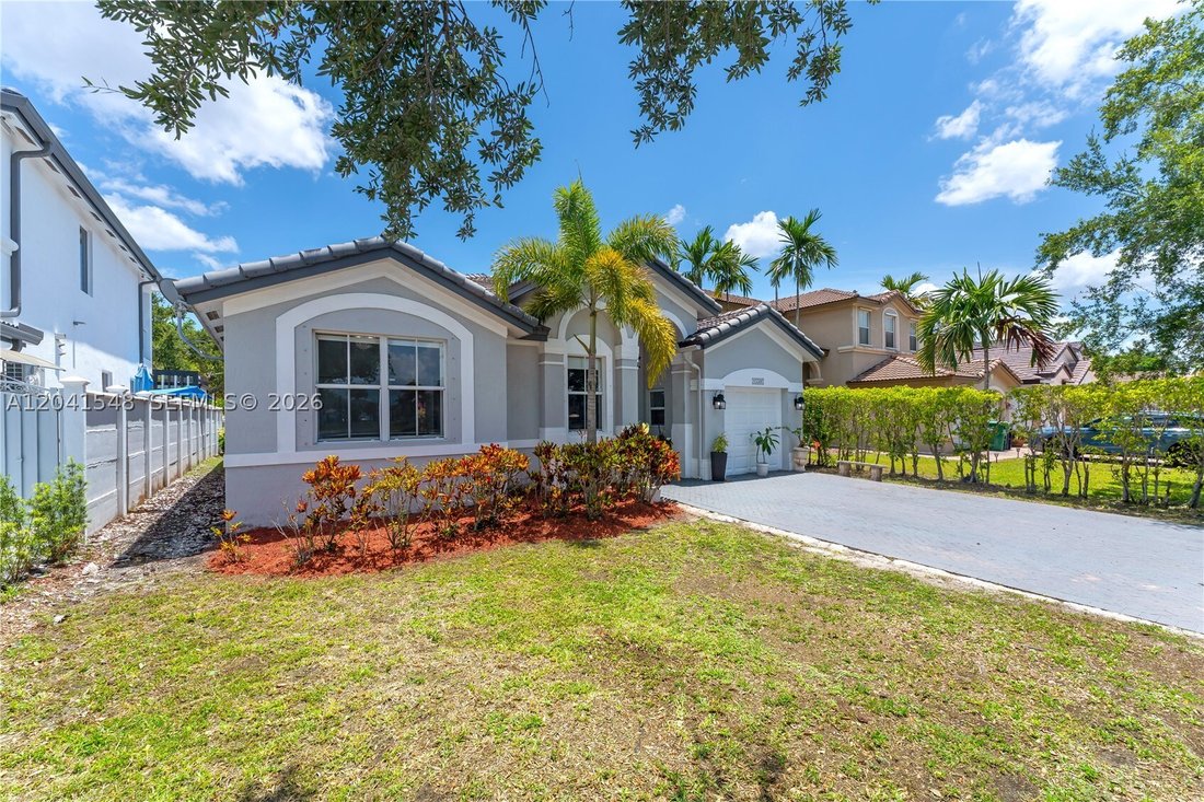 House in West Miami, Florida, United States 2 - 18250389