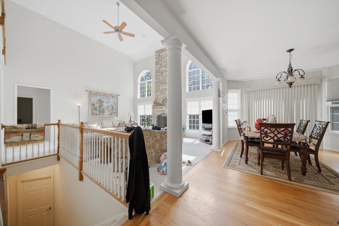 House in St. Charles, Illinois, United States 4 - 18250934