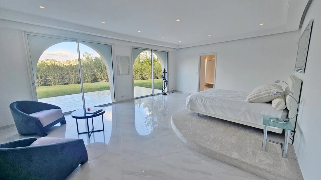 Villa in Les Indes les-Groulles, Mouans-Sartoux, France 5 - 18250124