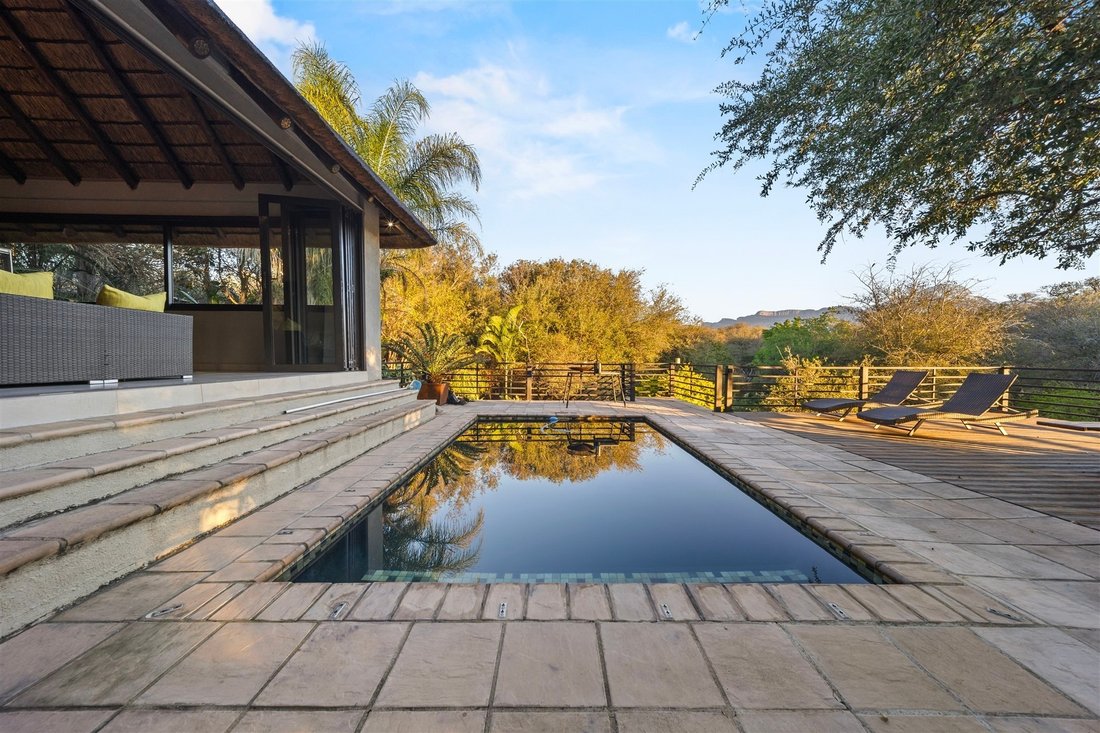 House in Hoedspruit, Limpopo, South Africa 4 - 18252470