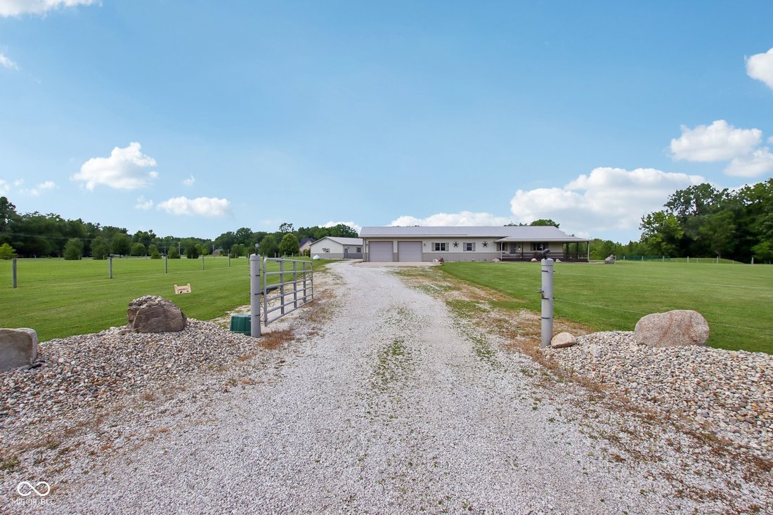 House in Avon, Indiana, United States 3 - 18250820