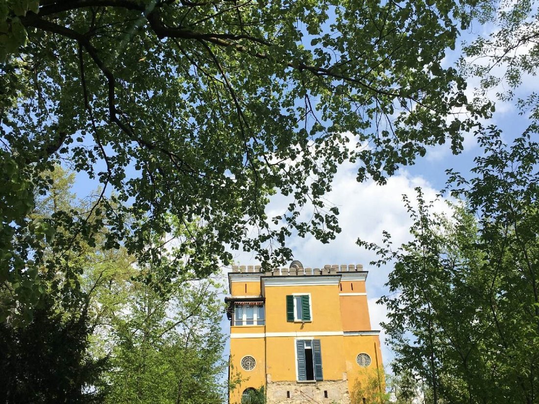 Castle in Italy 5 - 16623097