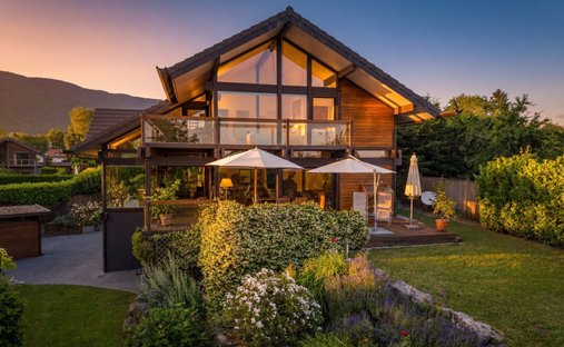 Haus in Divonne-les-Bains, Auvergne-Rhone-Alpen, Frankreich 1