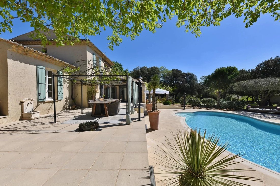 Estate in Uzès, Occitania, France 1 - 18251310