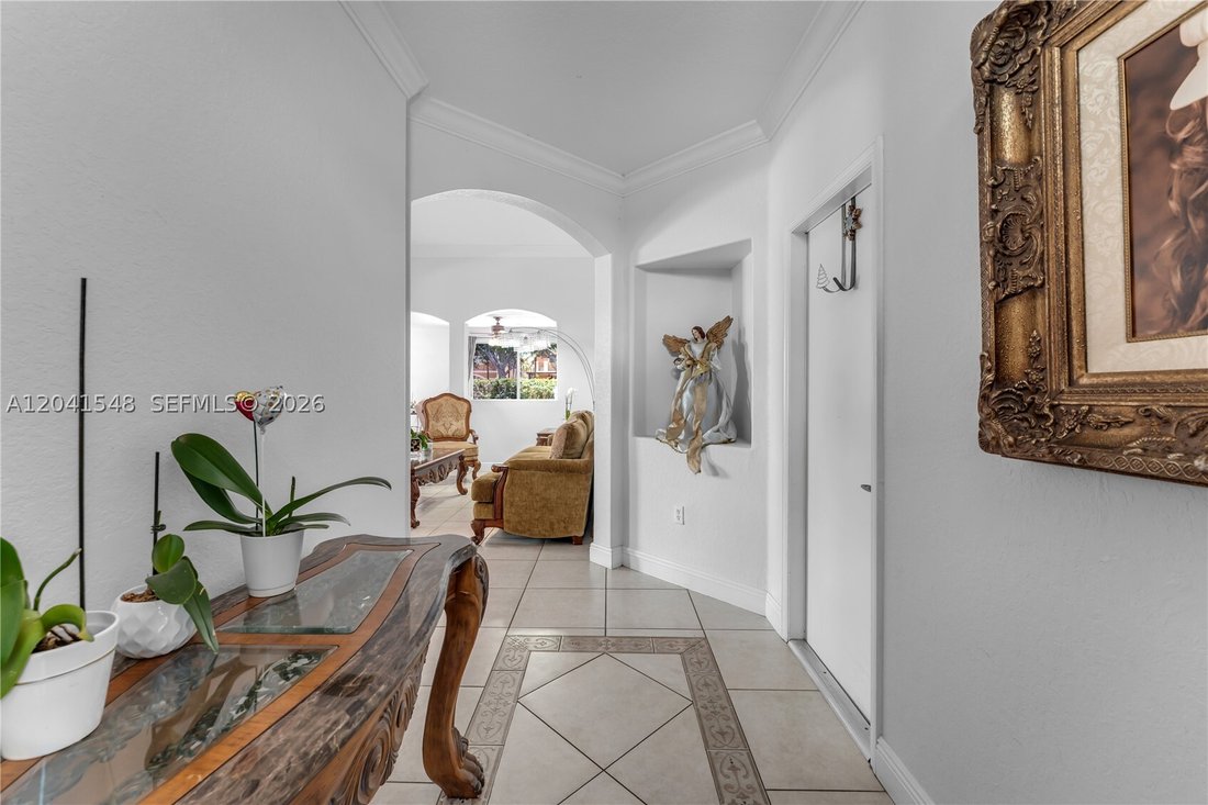 House in West Miami, Florida, United States 4 - 18250389