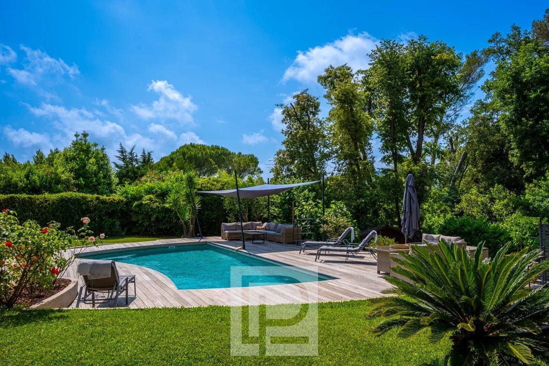 Villa in Mougins, Provence-Alpes-Côte d'Azur, France 2 - 18251772