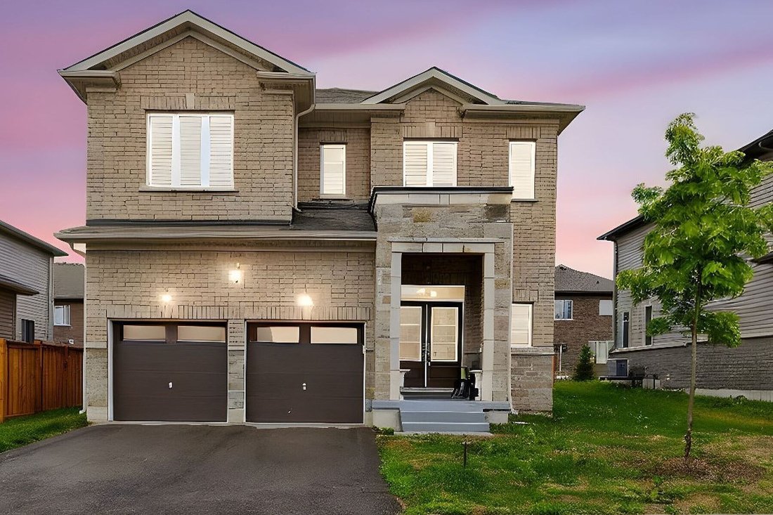 House in Wasaga Beach, Ontario, Canada 1 - 18252324