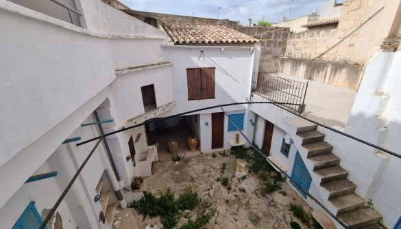Chalet in Llucmajor, Balearic Islands, Spain 2 - 12849609