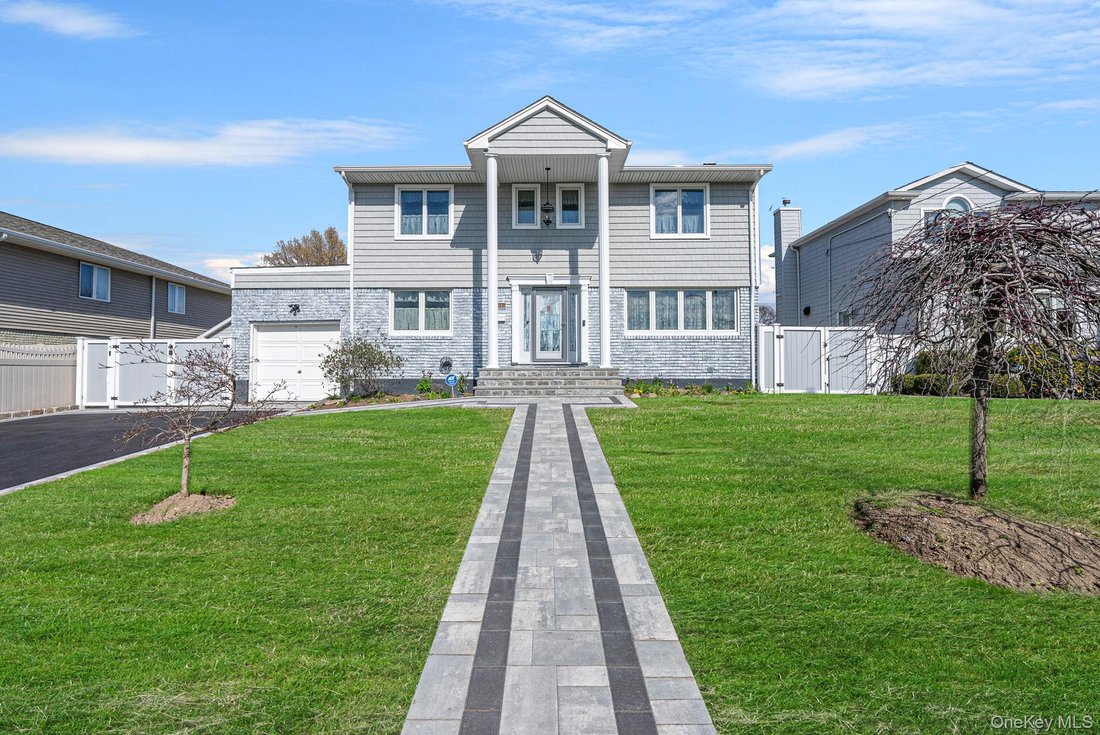 House in Massapequa, New York, United States 3 - 18250648