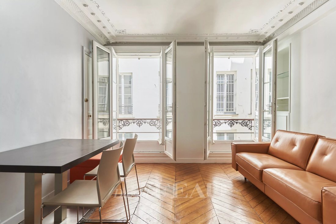 Apartment in Les Halles, Paris 1er Arrondissement, Paris 3 - 18251493