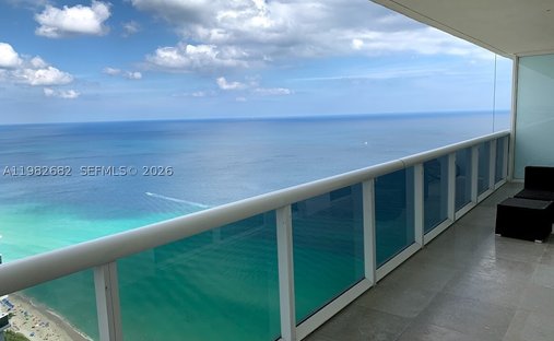 Condo in Hallandale Beach, Florida, United States 1