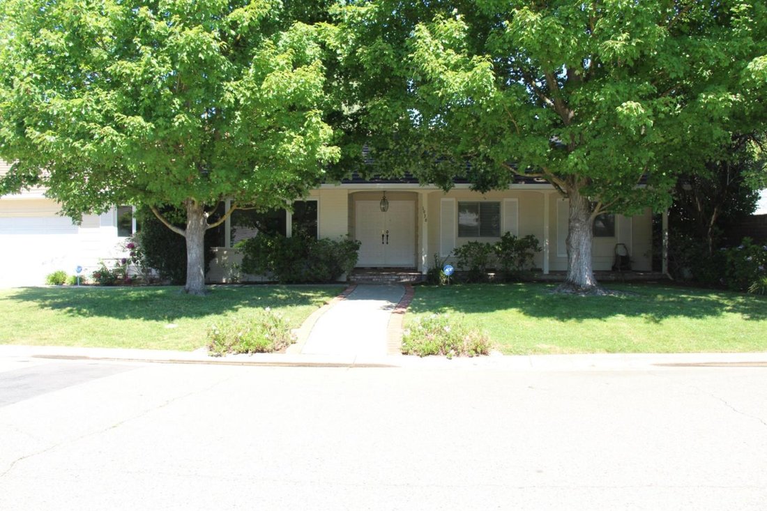 House in Carmichael, California, United States 1 - 18250064