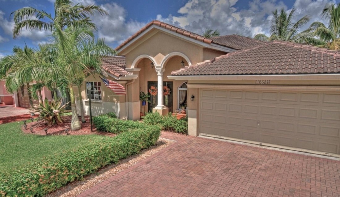 House in Miami, Florida, United States 1 - 18250813
