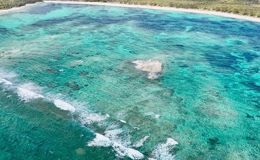 Land in Bower's Settlement, Long Island, The Bahamas 1