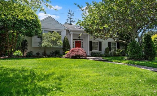 House in Massapequa, New York, United States 1