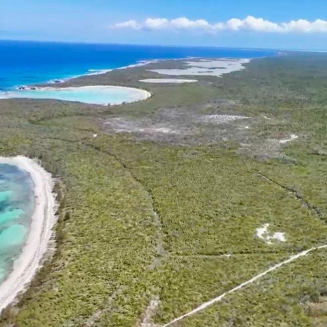 Land in Bower's Settlement, Long Island, The Bahamas 3 - 18252822