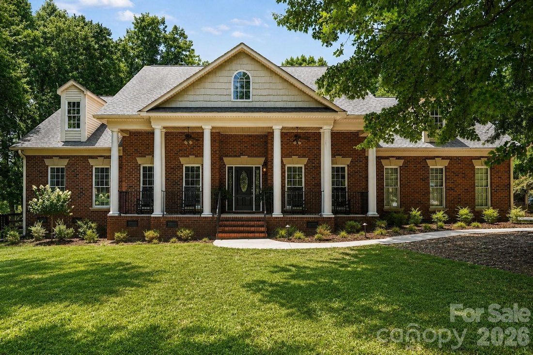 House in Fairview, North Carolina, United States 1 - 18240512