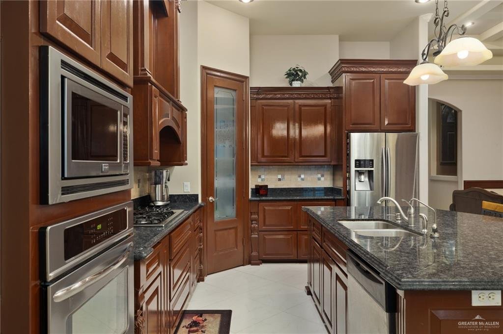House in Edinburg, Texas, United States 5 - 18250187