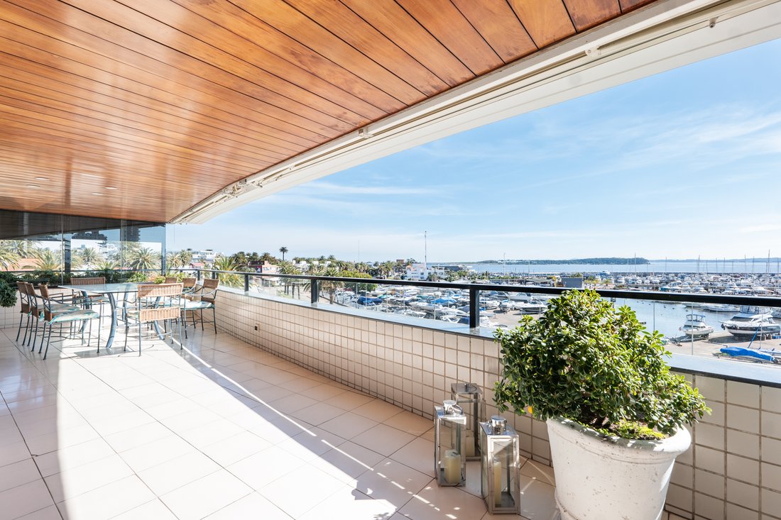 Apartment in Punta del Este, Uruguay 2 - 18251128