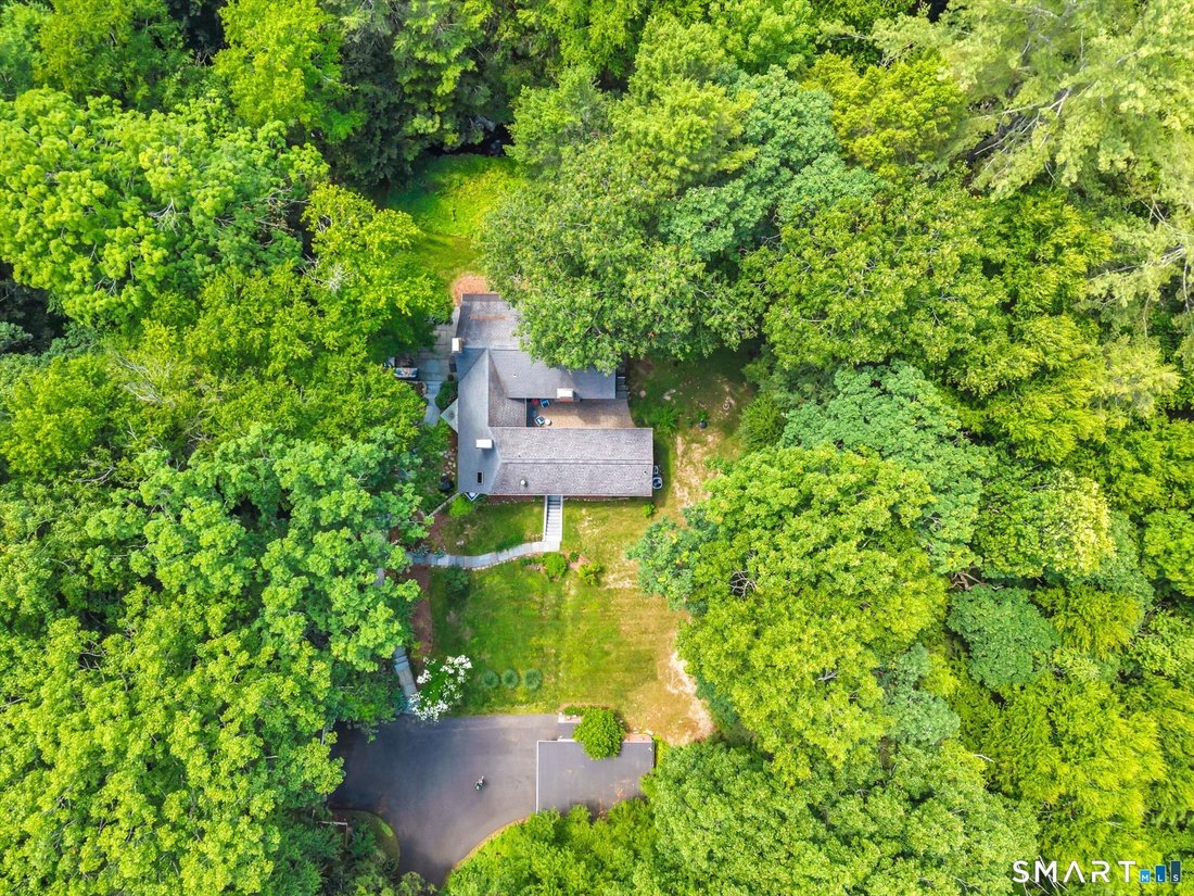 House in Granby, Connecticut, United States 4 - 18254696
