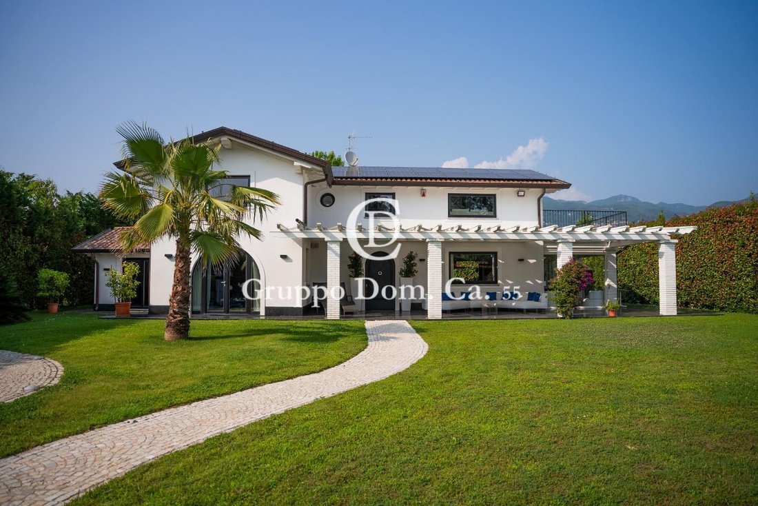 Villa in Pietrasanta, Tuscany, Italy 1 - 18254055