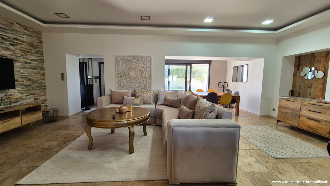 Villa in Zone Rurale Sud, Carpentras, France 2 - 18256106