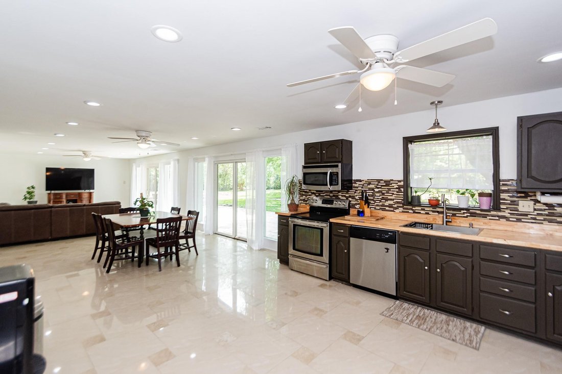 House in Manvel, Texas, United States 3 - 18255353