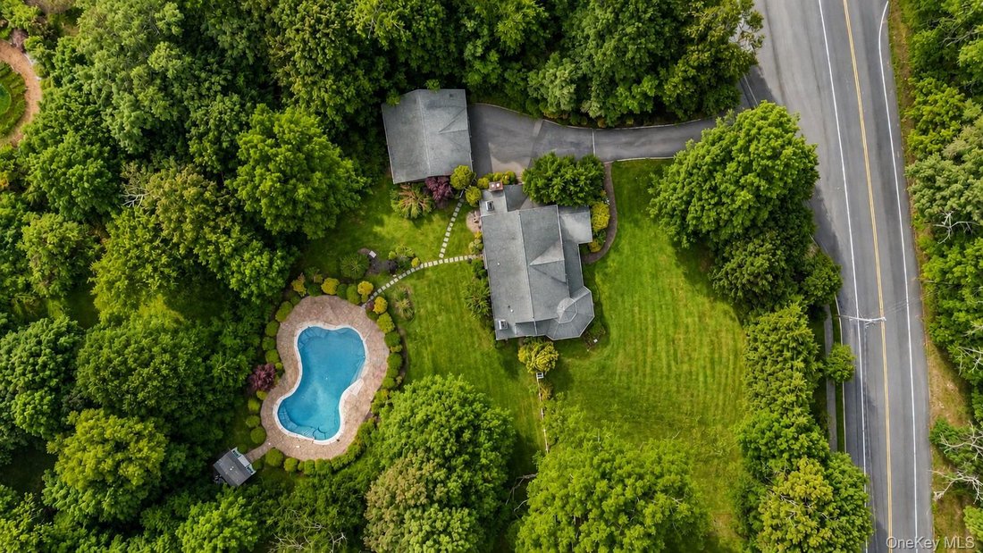 House in Huntington Station, New York, United States 2 - 18254567