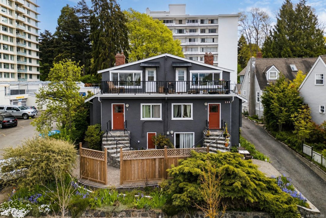 House in Victoria, British Columbia, Canada 1 - 18256921