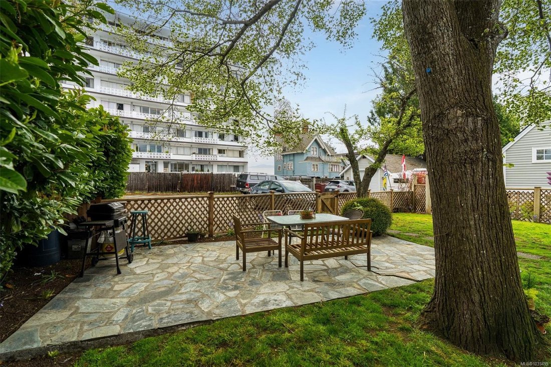 House in Victoria, British Columbia, Canada 5 - 18256921