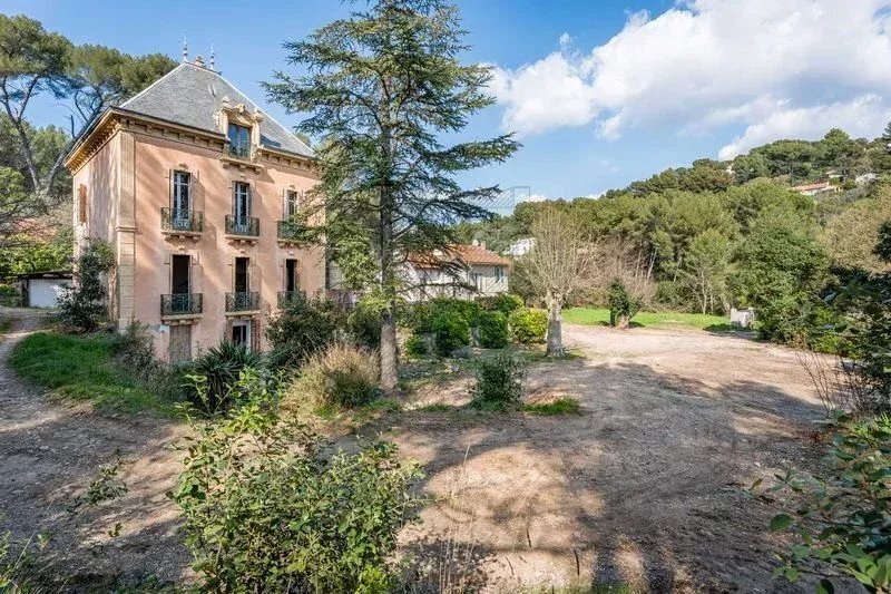 House in La Treille, Marseille, Provence-Alpes-Côte d'Azur 1 - 18252076