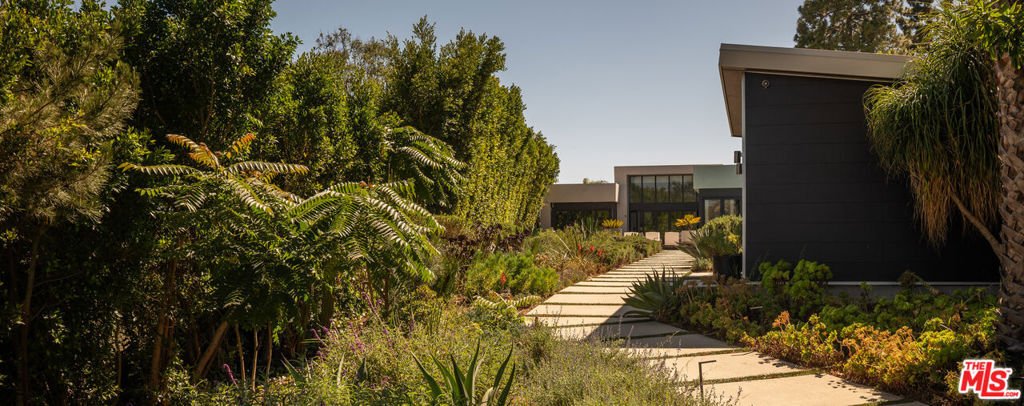 House in Los Angeles, California, United States 3 - 18250085