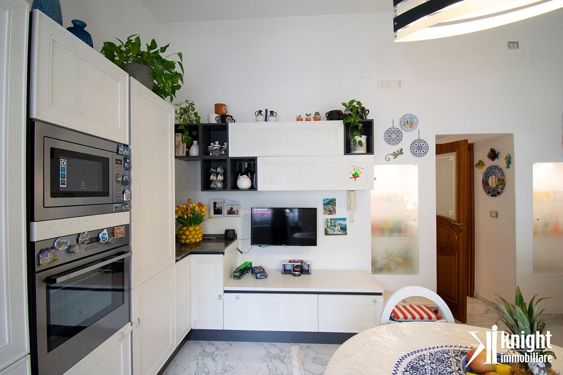 Apartment in Naples, Campania, Italy 4 - 16183016