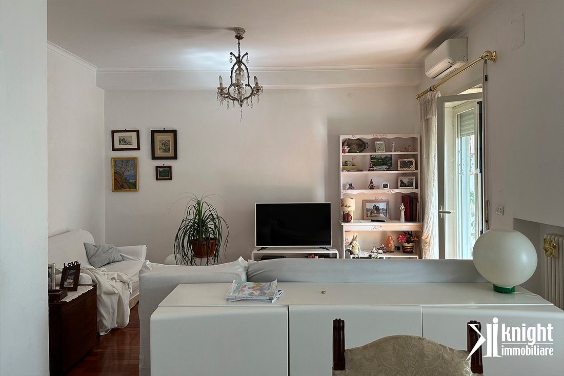 Apartment in Naples, Campania, Italy 2 - 17471297