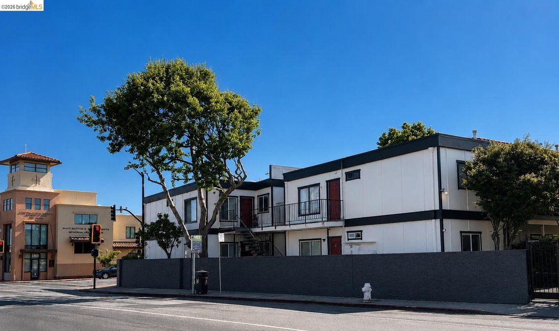 Richmond, California, United States 1 - 18250067