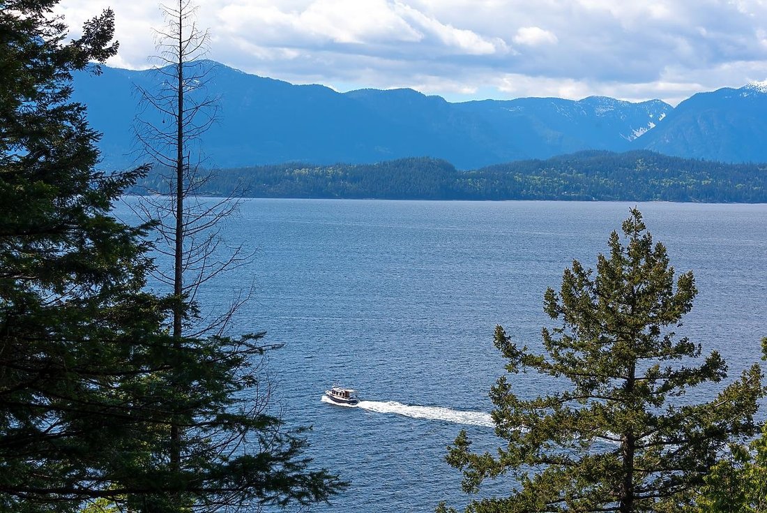 Land in Bowen Island, British Columbia, Canada 2 - 18257029