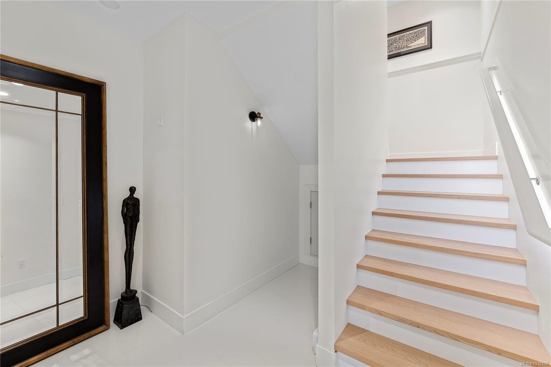 House in Langford, British Columbia, Canada 2 - 18256606