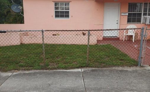 Apartment in Opa-locka, Florida, United States 1