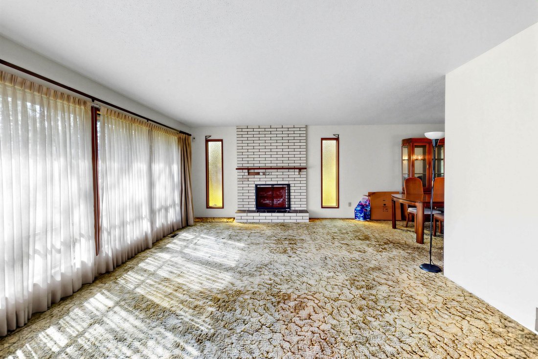 House in Surrey, British Columbia, Canada 4 - 18256759