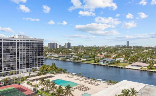 Condo in Hallandale Beach, Florida, United States 1