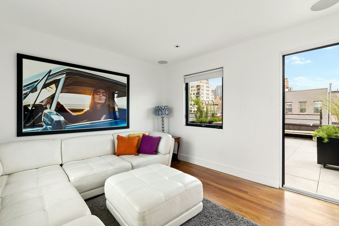 Condo in New York, New York, United States 5 - 18256209