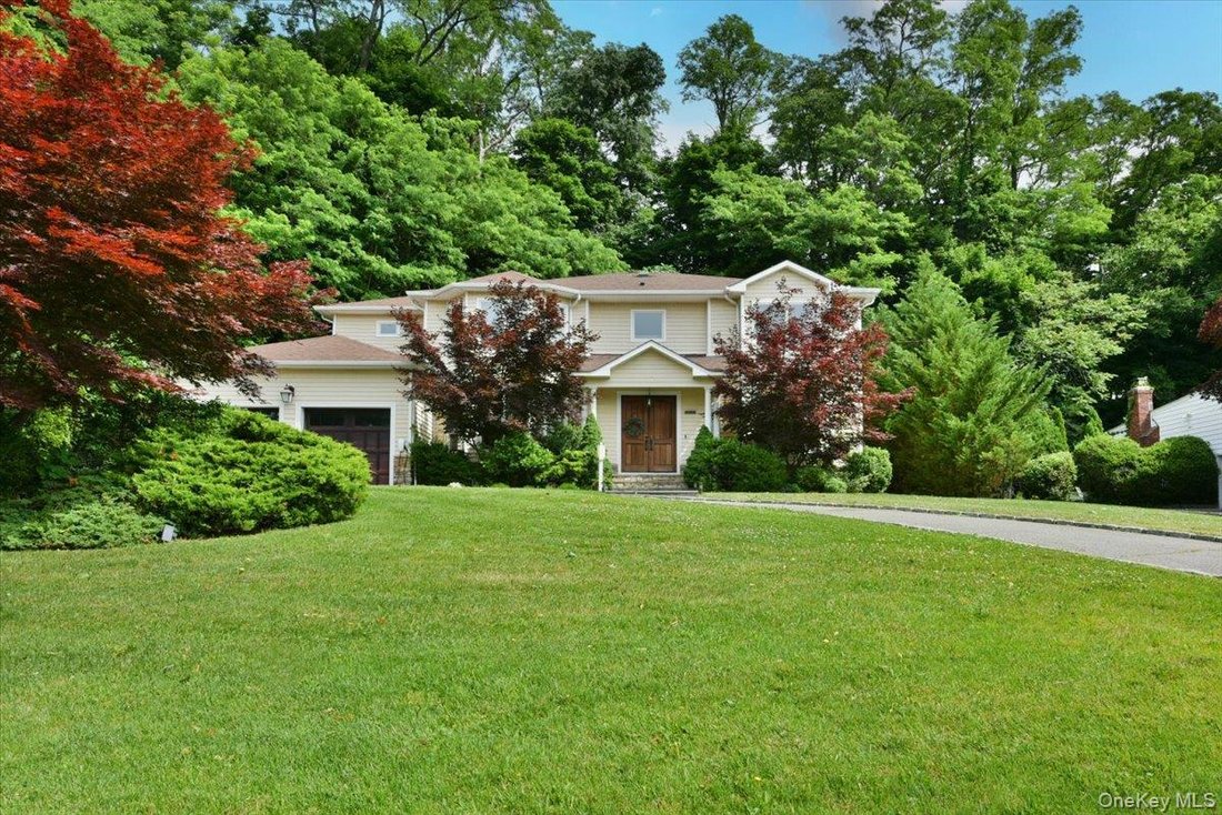 House in Albertson, New York, United States 1 - 18254777